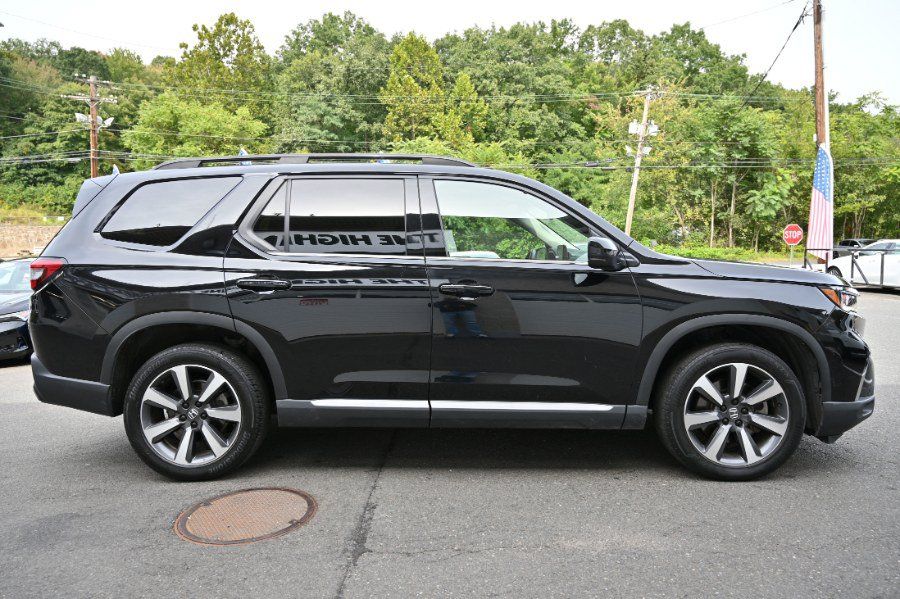 Used 2023 Honda Pilot Elite image 8