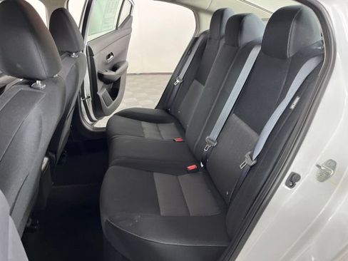 Used 2023 Nissan Sentra SV FWD image 41