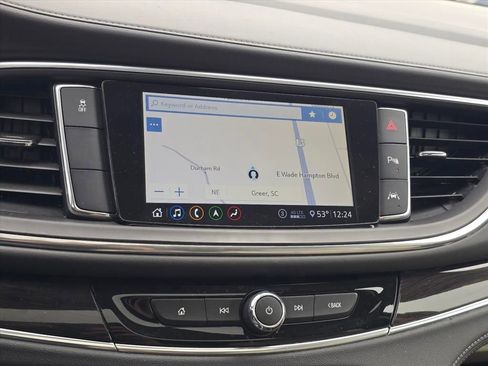 Used 2020 Buick Enclave Premium w/ Sun and Sites Package image 9