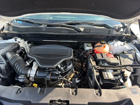 Used 2019 Chevrolet Blazer LT FWD image 8