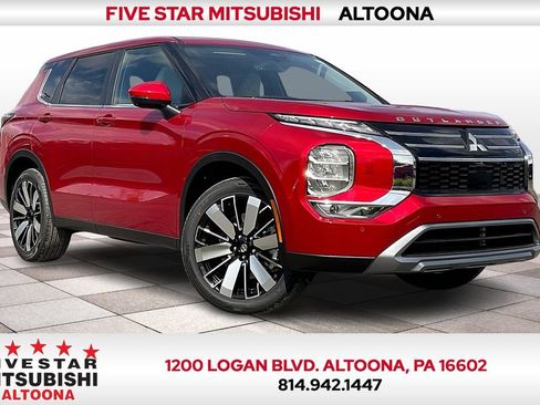 New 2025 Mitsubishi Outlander SE image 1