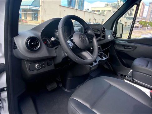 New 2025 Mercedes-Benz Sprinter 2500 image 16