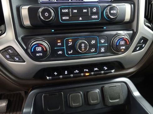 Used 2017 GMC Sierra 1500 SLT image 34