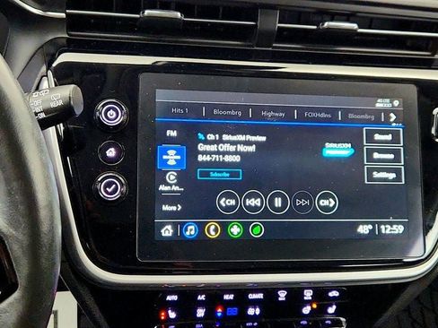 Used 2023 Chevrolet Bolt EUV LT w/ Comfort Package image 18