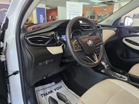 Used 2021 Buick Encore GX Preferred w/ Cold Weather Comfort Package FWD image 8