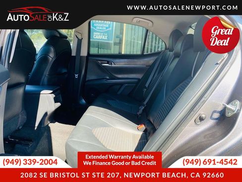 Used 2018 Toyota Camry SE FWD image 23