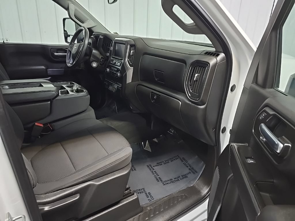 Used 2021 Chevrolet Silverado 2500 Custom w/ Custom Value Package AWD/4WD image 15