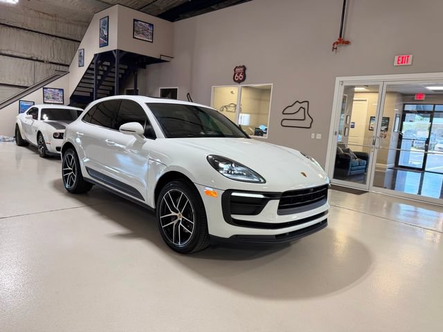 Used 2022 Porsche Macan AWD/4WD image 56