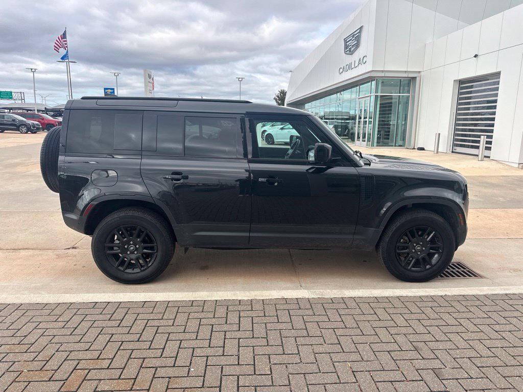 Used 2025 Land Rover Defender 110 S AWD/4WD image 5