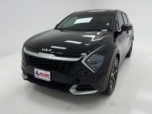Used 2024 Kia Sportage EX FWD image 4