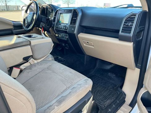 Used 2017 Ford F150 XLT w/ Equipment Group 302A Luxury image 6