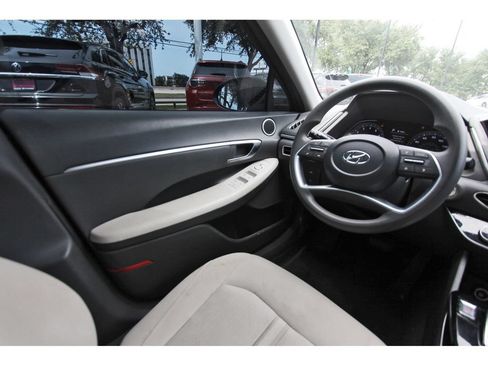 Used 2023 Hyundai Sonata SEL FWD image 6