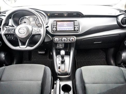 Used 2025 Nissan Kicks Play S image 29