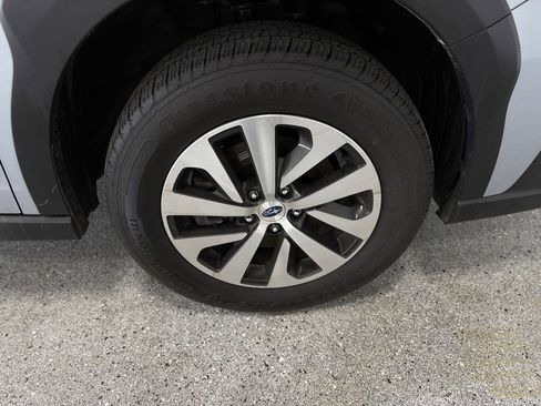 Used 2023 Subaru Outback Premium image 28