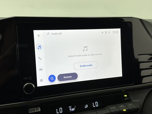 Used 2025 Toyota Camry LE image 14