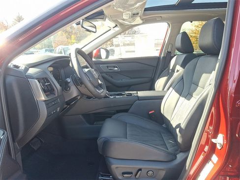 New 2026 Nissan Rogue Platinum w/ Platinum Premium Package image 7