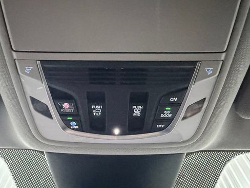 Used 2023 Acura MDX w/ Technology Package FWD image 24