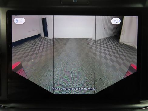 Used 2025 Ford F250 Platinum image 20