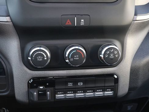 New 2024 RAM 5500 Tradesman image 39