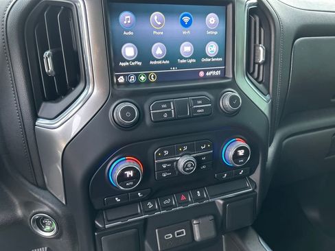 Used 2022 Chevrolet Silverado 1500 LT Trail Boss image 12