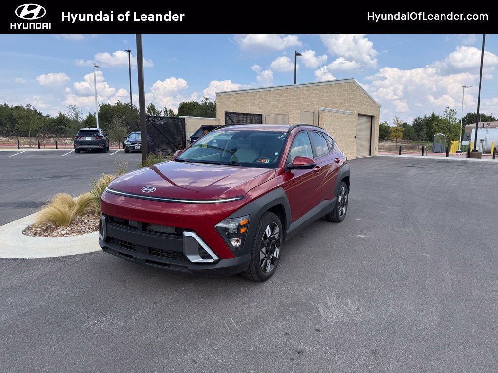 Certified 2025 Hyundai Kona SEL FWD image 1