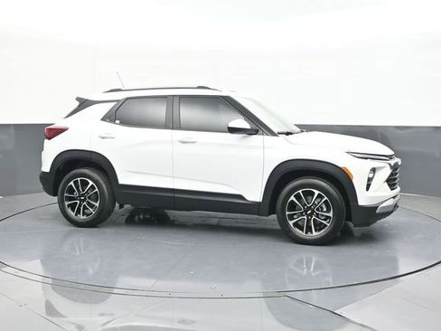 New 2026 Chevrolet TrailBlazer LT w/ Driver Confidence Package FWD image 19