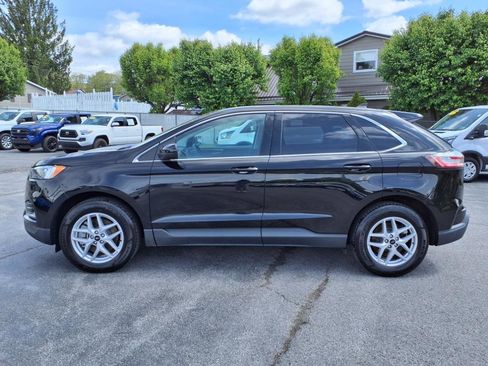 Used 2023 Ford Edge SEL image 2