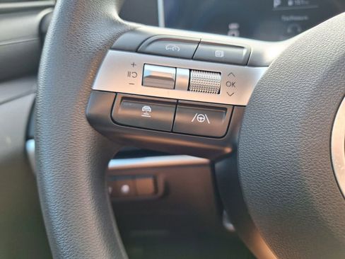Used 2026 Hyundai Tucson SEL FWD image 18