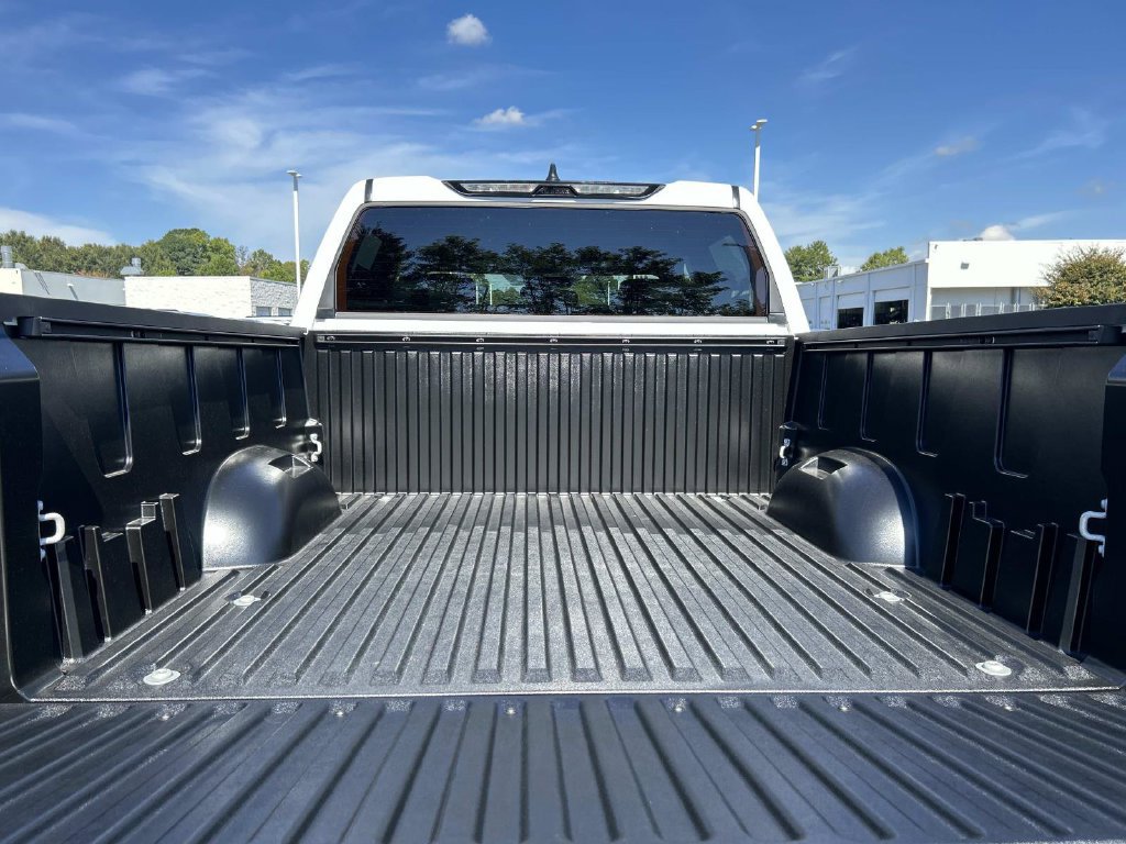 New 2026 Toyota Tundra SR5 w/ TRD Off-Road Package AWD/4WD image 17