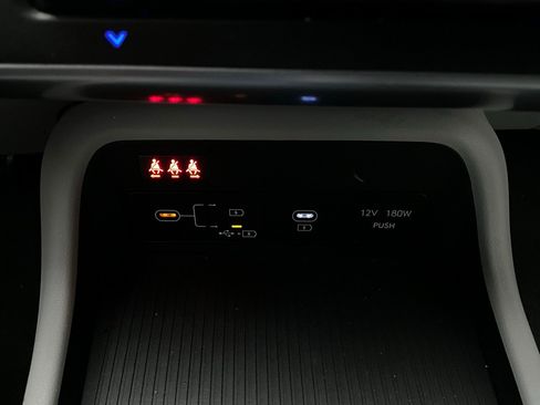 Used 2025 Hyundai Kona SEL image 26