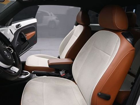 Used 2017 Volkswagen Beetle 1.8T S image 19