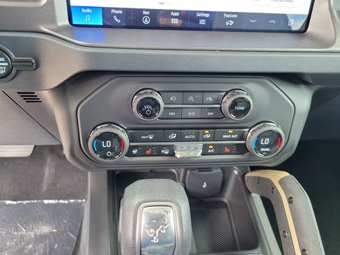 New 2026 Ford Bronco Badlands AWD/4WD image 16