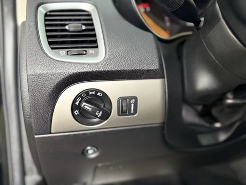 Used 2019 Dodge Durango SXT w/ 3rd Row Seating Group image 22