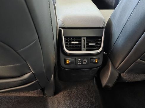 Used 2024 Subaru Outback Limited AWD/4WD image 12