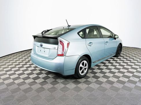 Used 2013 Toyota Prius Four image 10