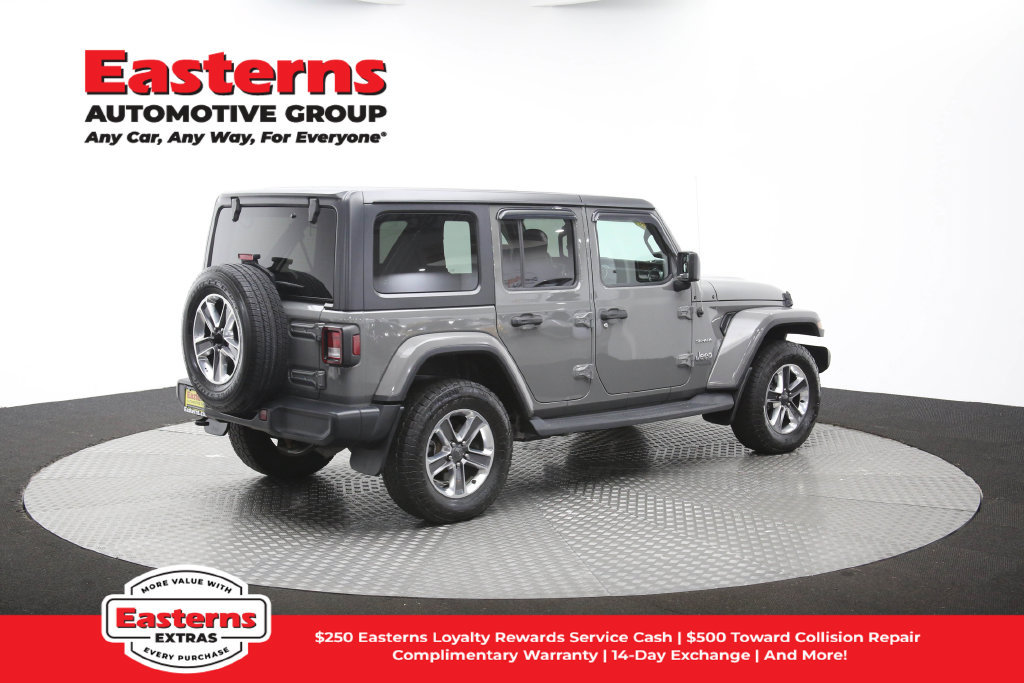 Used 2018 Jeep Wrangler Unlimited Sahara AWD/4WD image 41