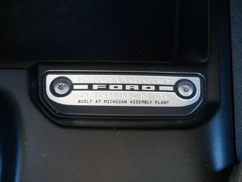 Used 2023 Ford Bronco Wildtrak image 31
