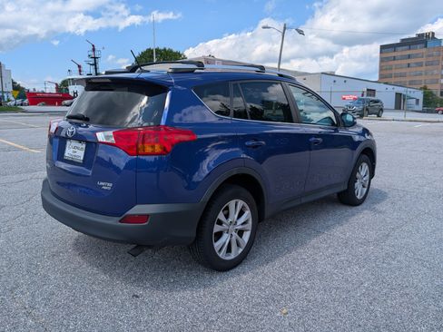 Used 2014 Toyota RAV4 Limited w/ Technology Package AWD/4WD image 3