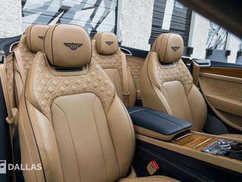 Used 2021 Bentley Continental GT image 36