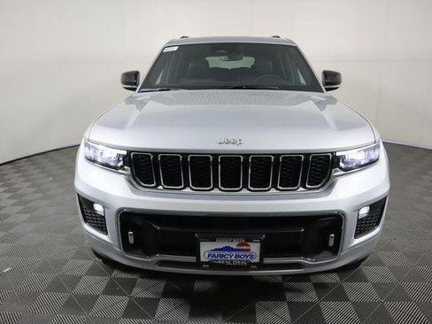 New 2025 Jeep Grand Cherokee L Overland AWD/4WD image 2