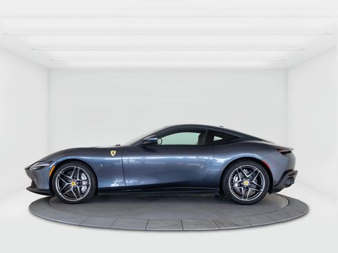 Certified 2021 Ferrari Roma image 2