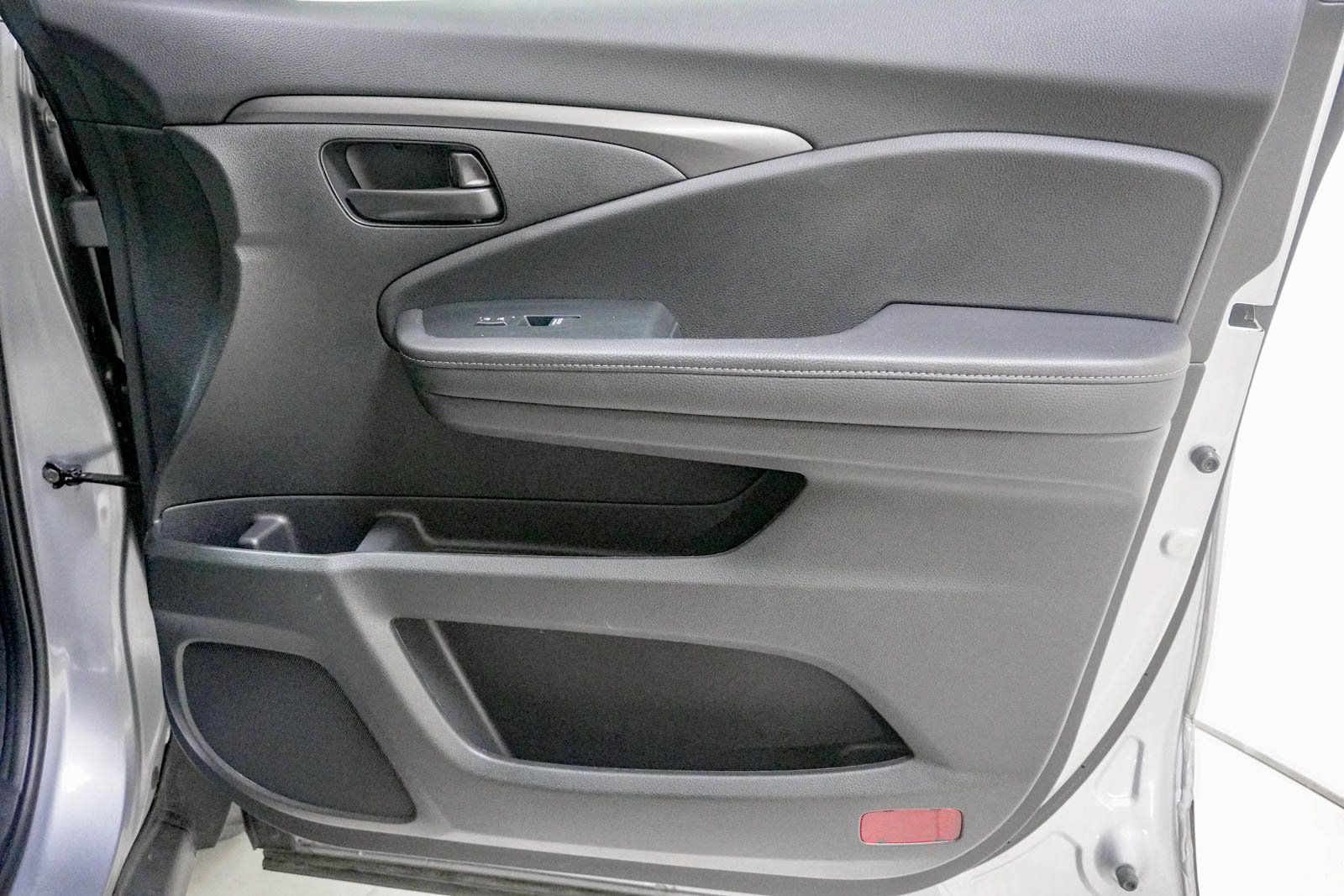 Used 2023 Honda Passport EX-L image 33