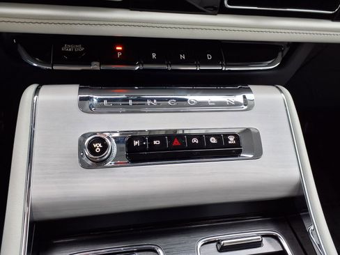 Used 2025 Lincoln Aviator Reserve w/ Equipment Group 201A image 21