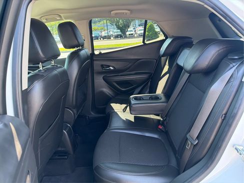 Used 2018 Buick Encore Preferred AWD/4WD image 10