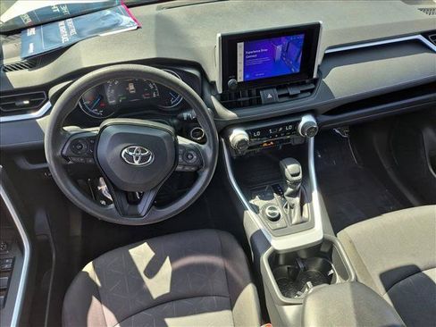 Used 2024 Toyota RAV4 XLE AWD/4WD image 18