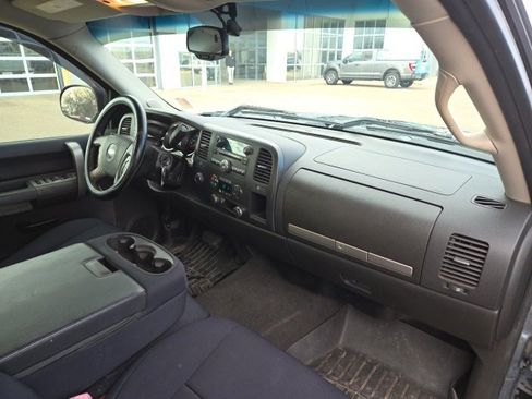 Used 2008 Chevrolet Silverado 1500 LT w/ Power Pack Plus image 11