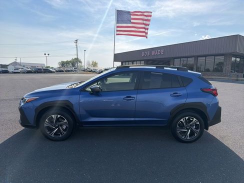 Certified 2025 Subaru Crosstrek 2.0i Premium image 2