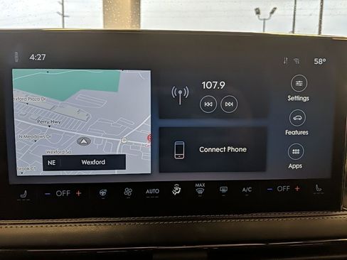 Certified 2023 Lincoln Corsair Reserve w/ Equipment Group 201A image 17