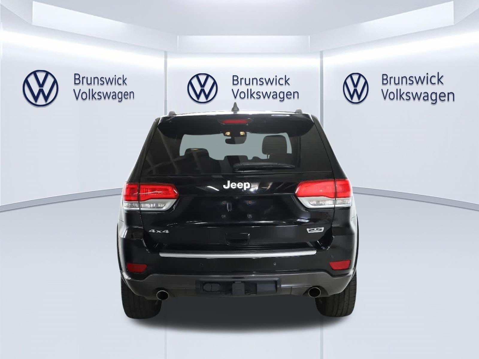 Used 2018 Jeep Grand Cherokee Limited AWD/4WD image 43