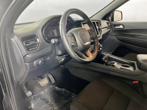 Used 2022 Dodge Durango SXT w/ Blacktop Package image 9